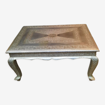 Metal-plated coffee table