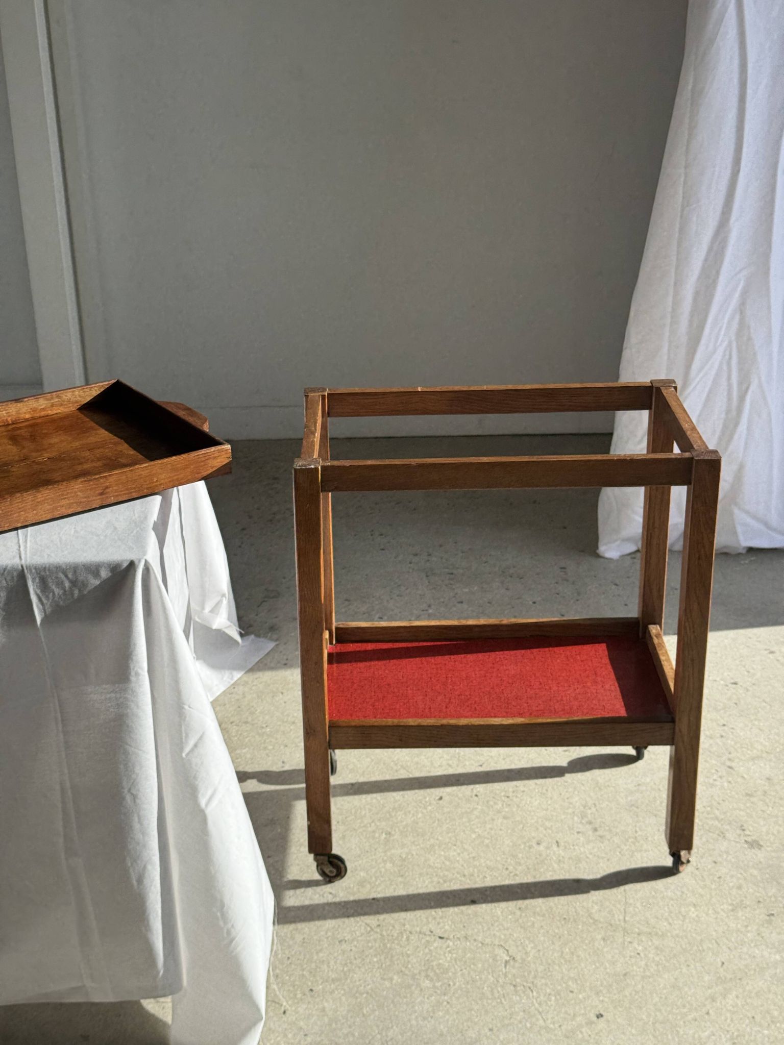 Wooden rolling trolley with removable top H66 75x35