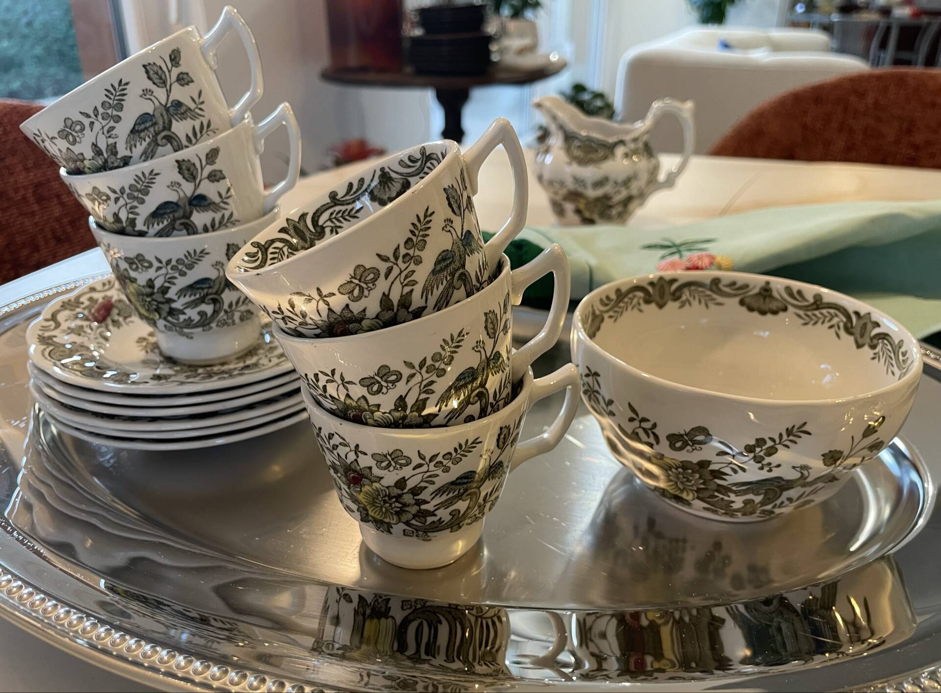 Windsor tea service Ridgway Staffordshire English earthenware, 6 cups