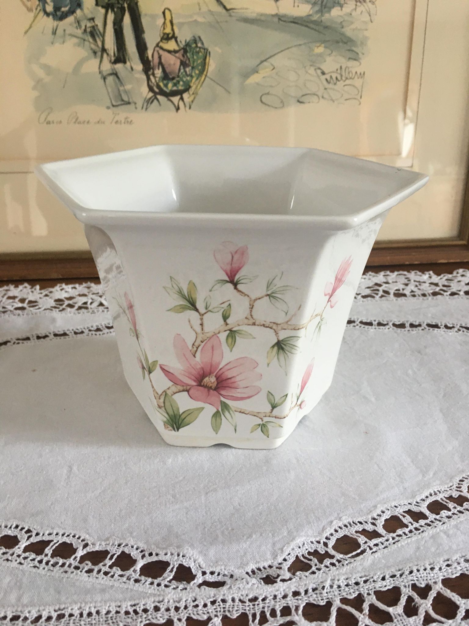 Vintage Pot Cover in English Ceramic