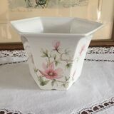 Vintage Pot Cover in English Ceramic