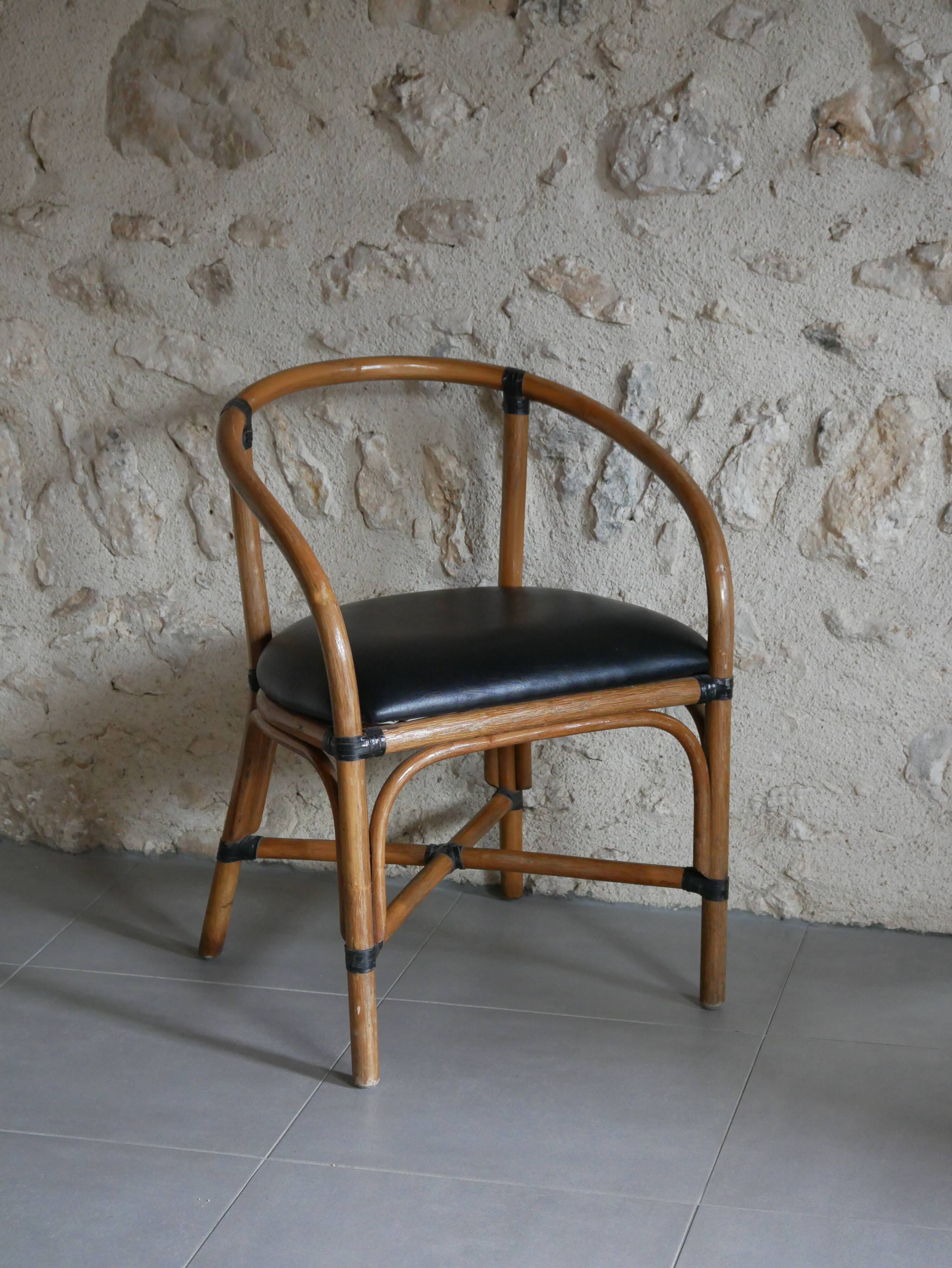 Lot de 4 fauteuils en rotin simili cuir