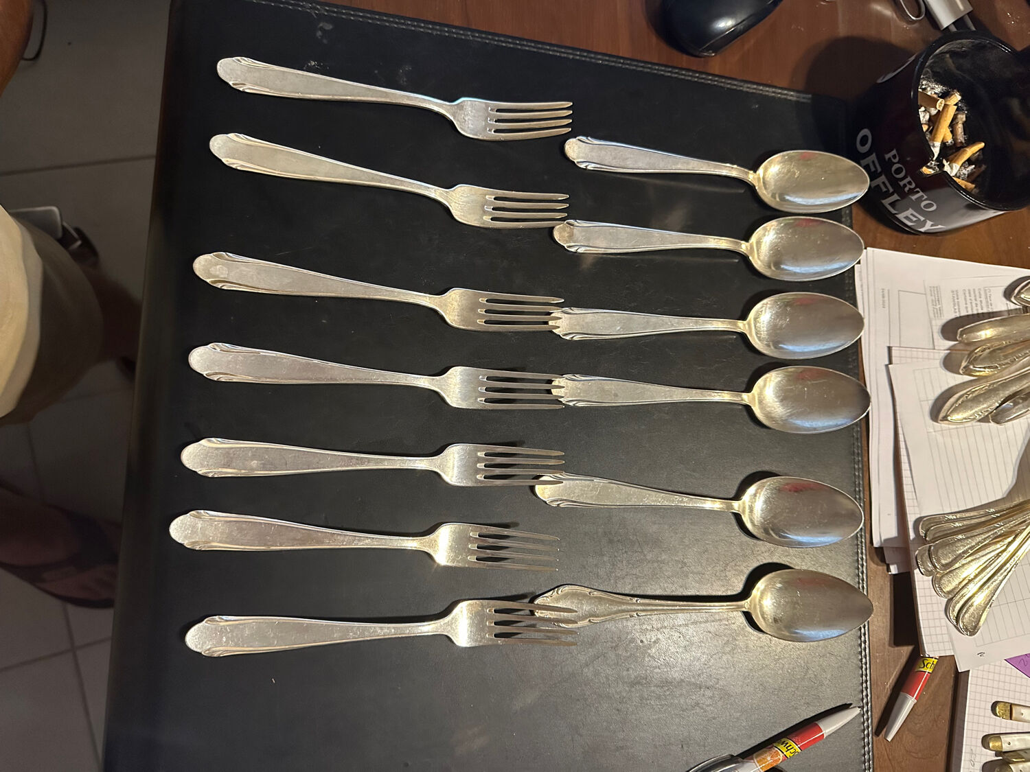 6 silver-plated spoons and 6 forks