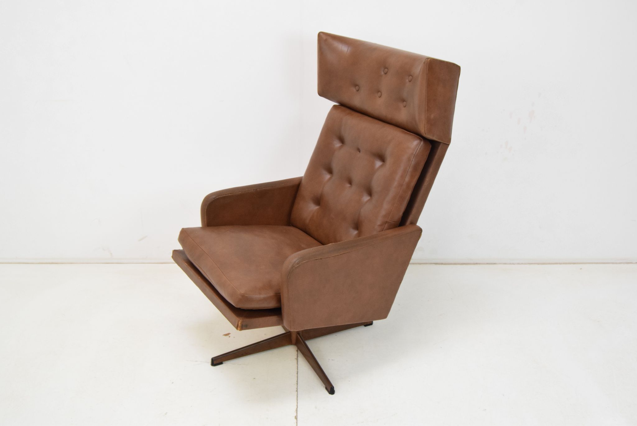 Mid-century leatherette rotatable armchair,1960's.
