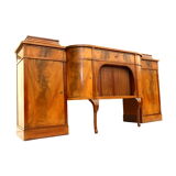 Buffet victorien unique en acajou flammé du XIXème siècle