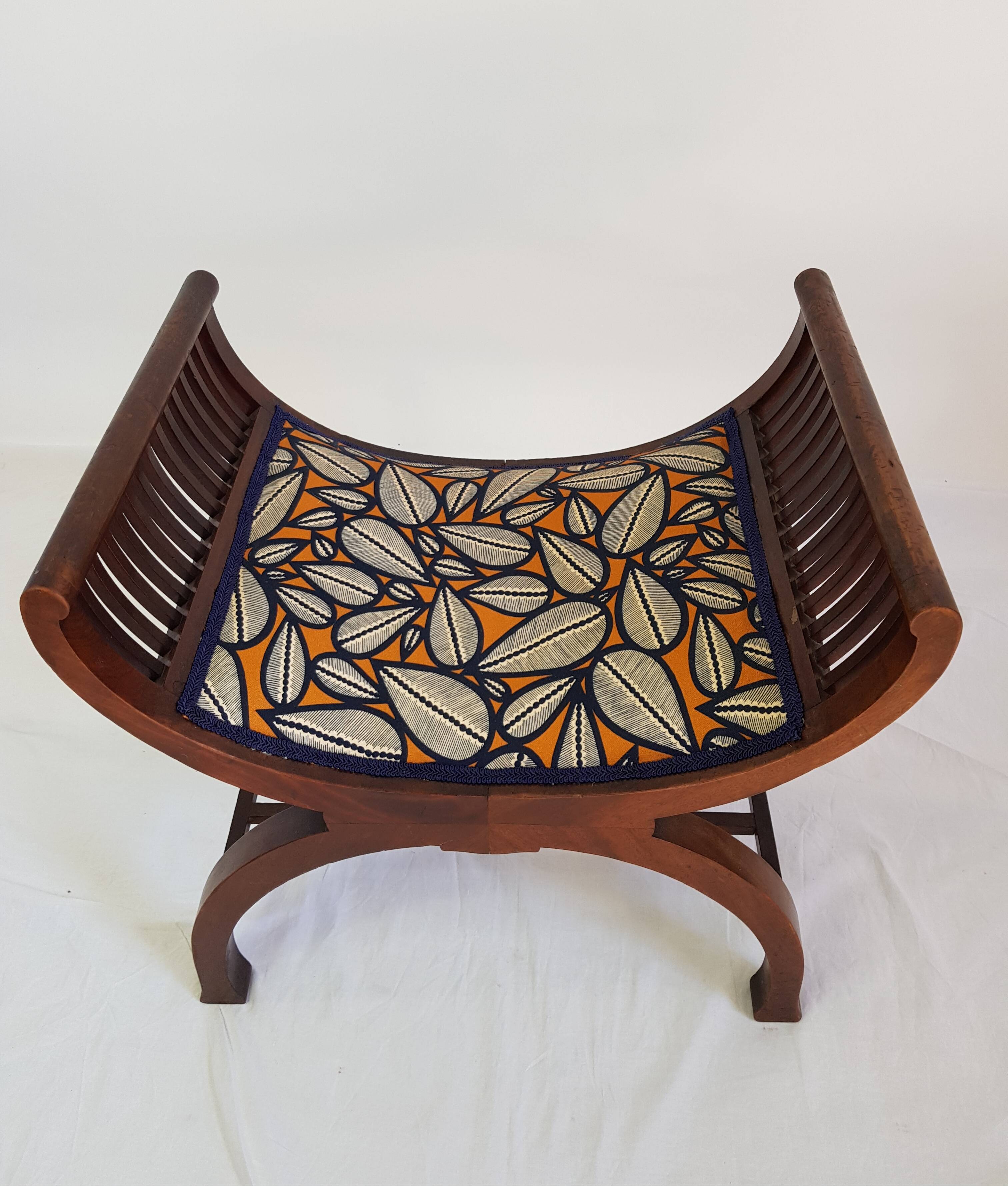 Tabouret curule