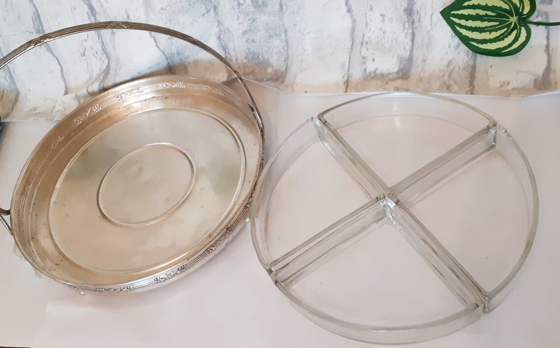 Silver metal aperitif serving dish