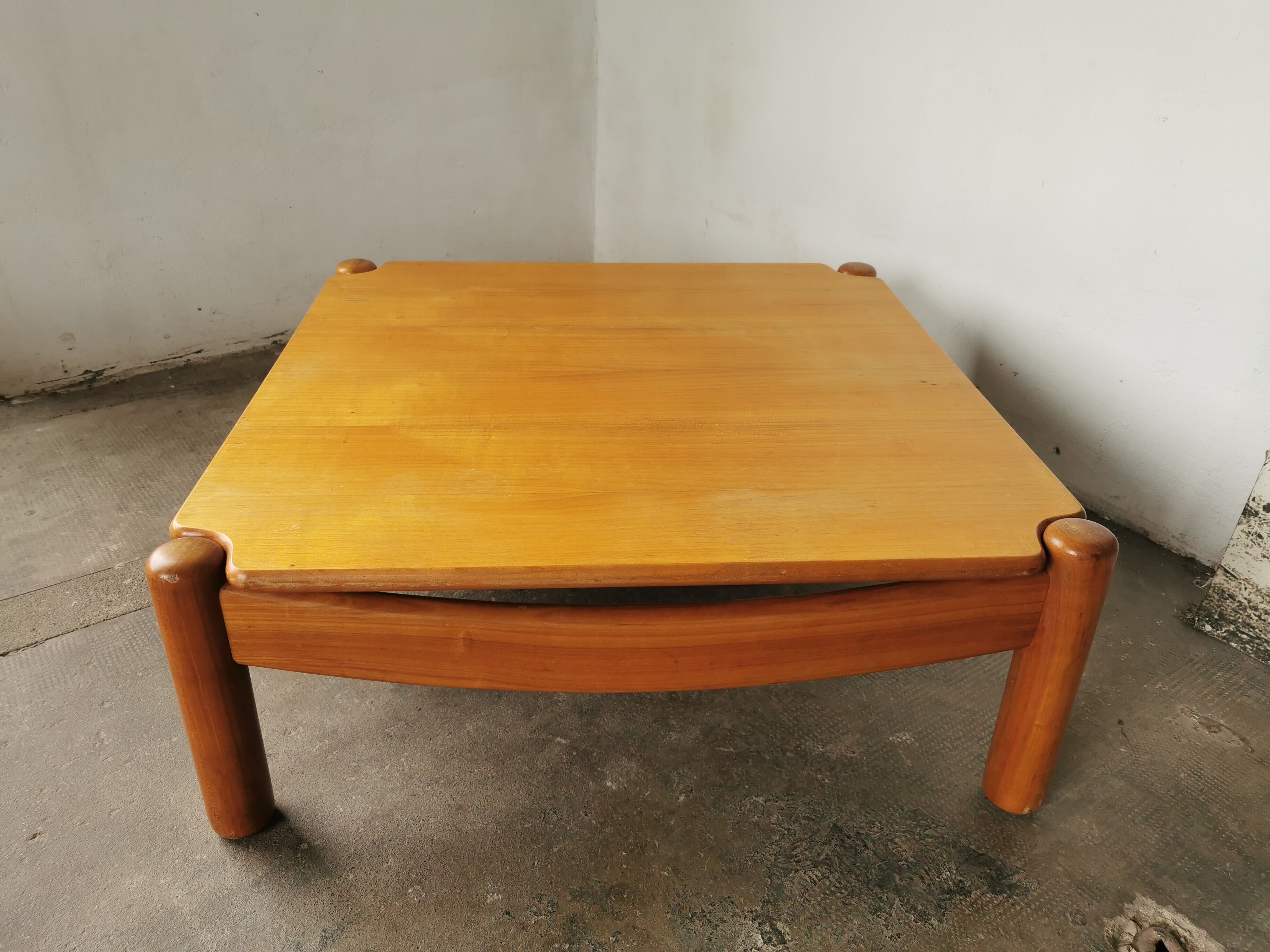 Square coffee table in solid blond wood 80s