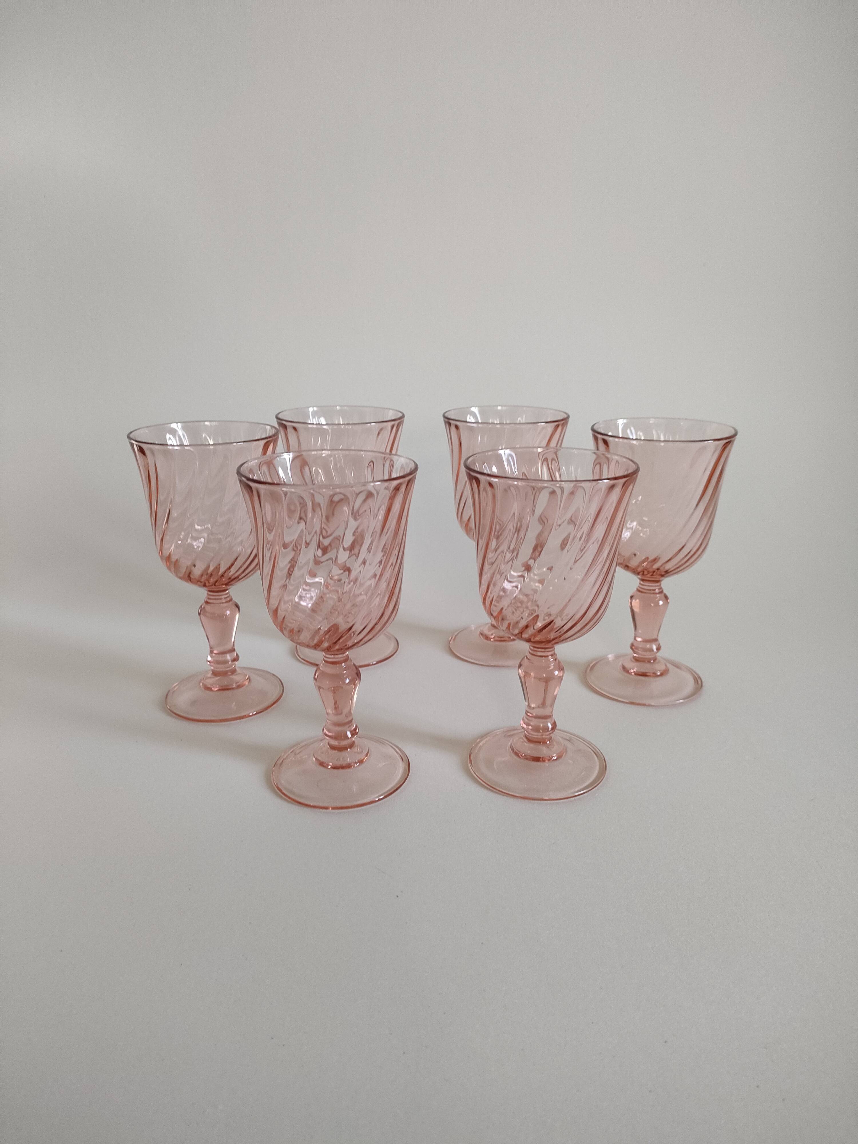 6 verres à vin rose