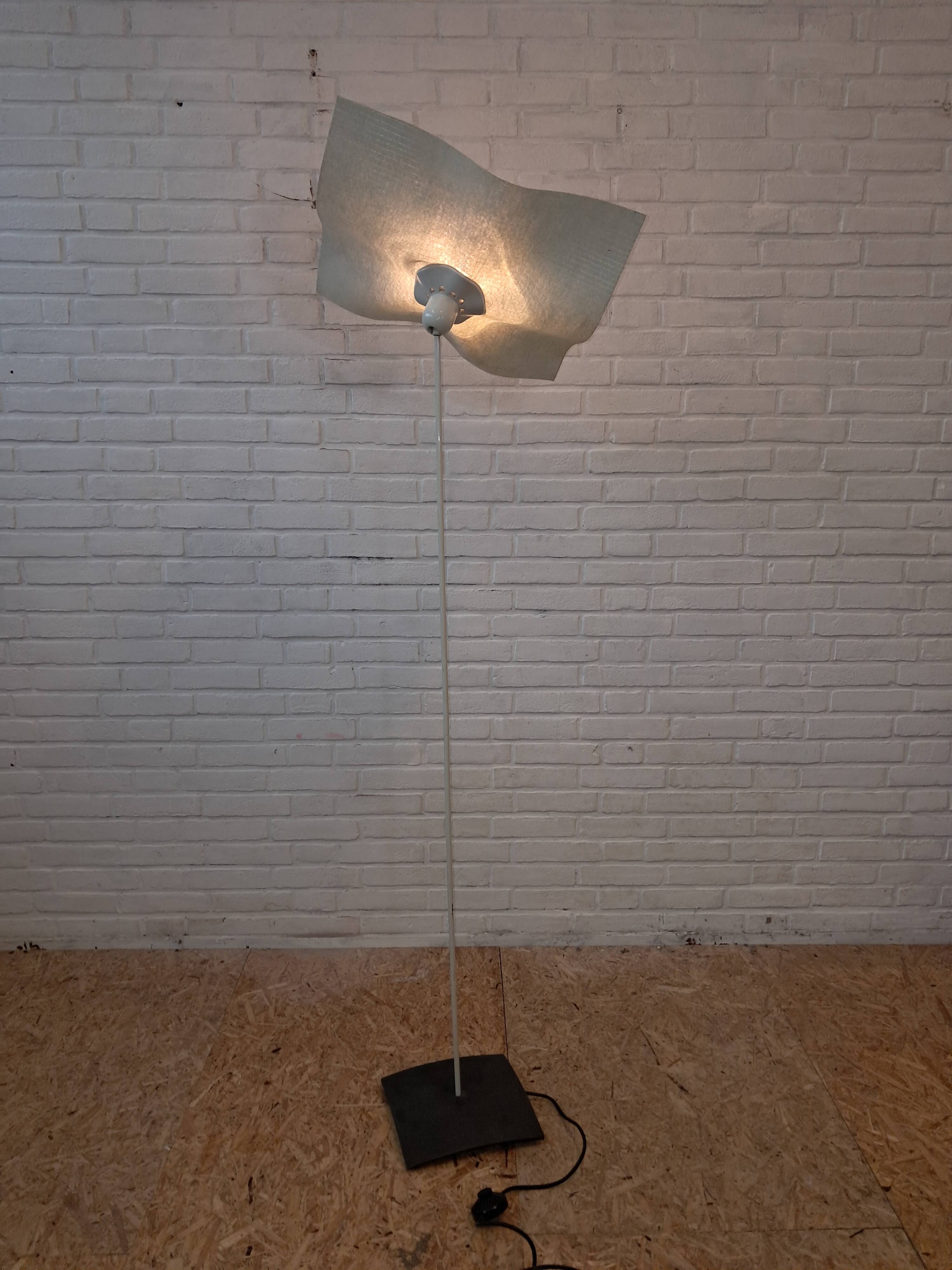 Aera floor lamp, Artemide, Mario Bellini