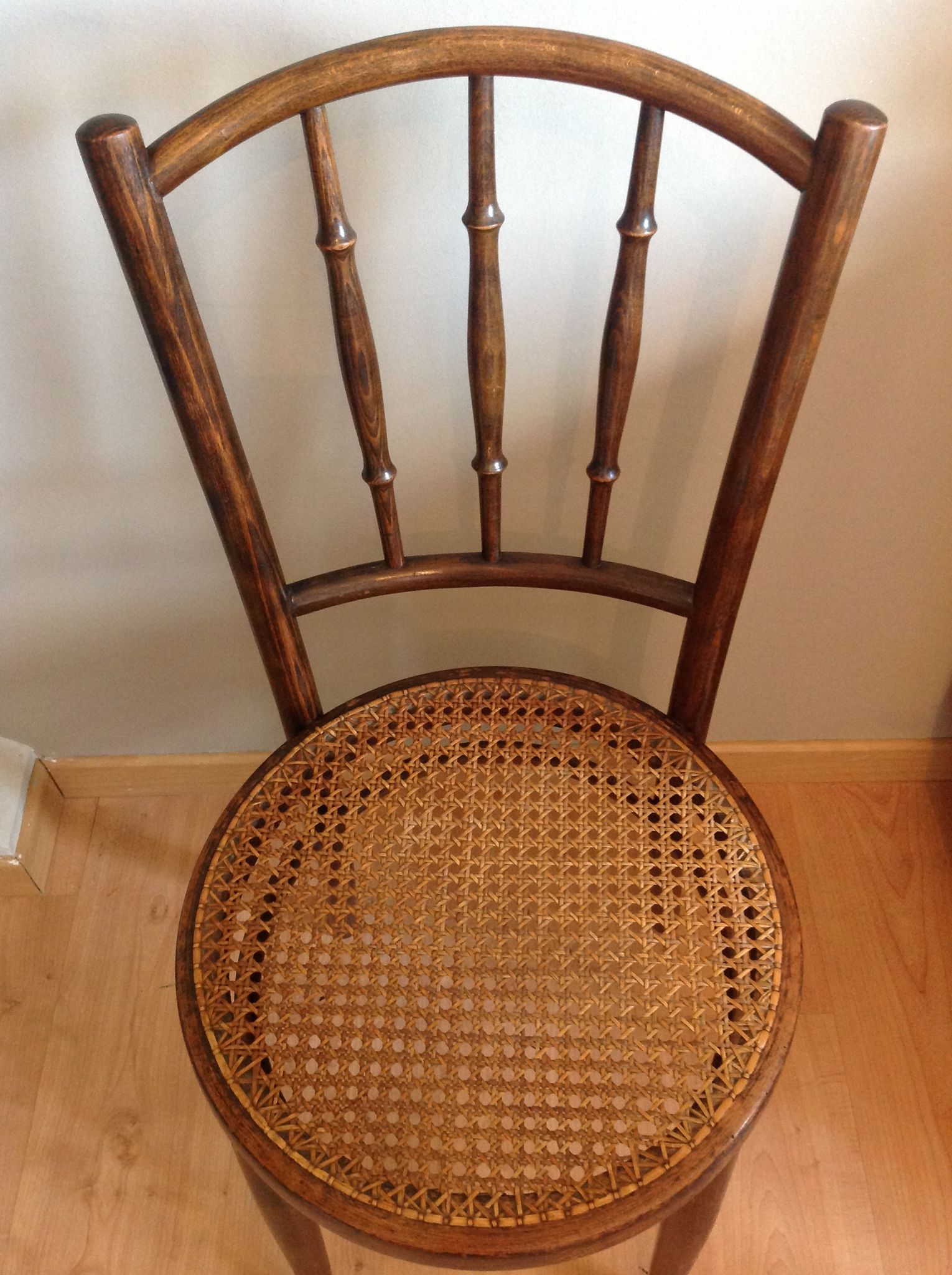 Chaise bistrot Fischel avec assise cannée vintage années 20/40