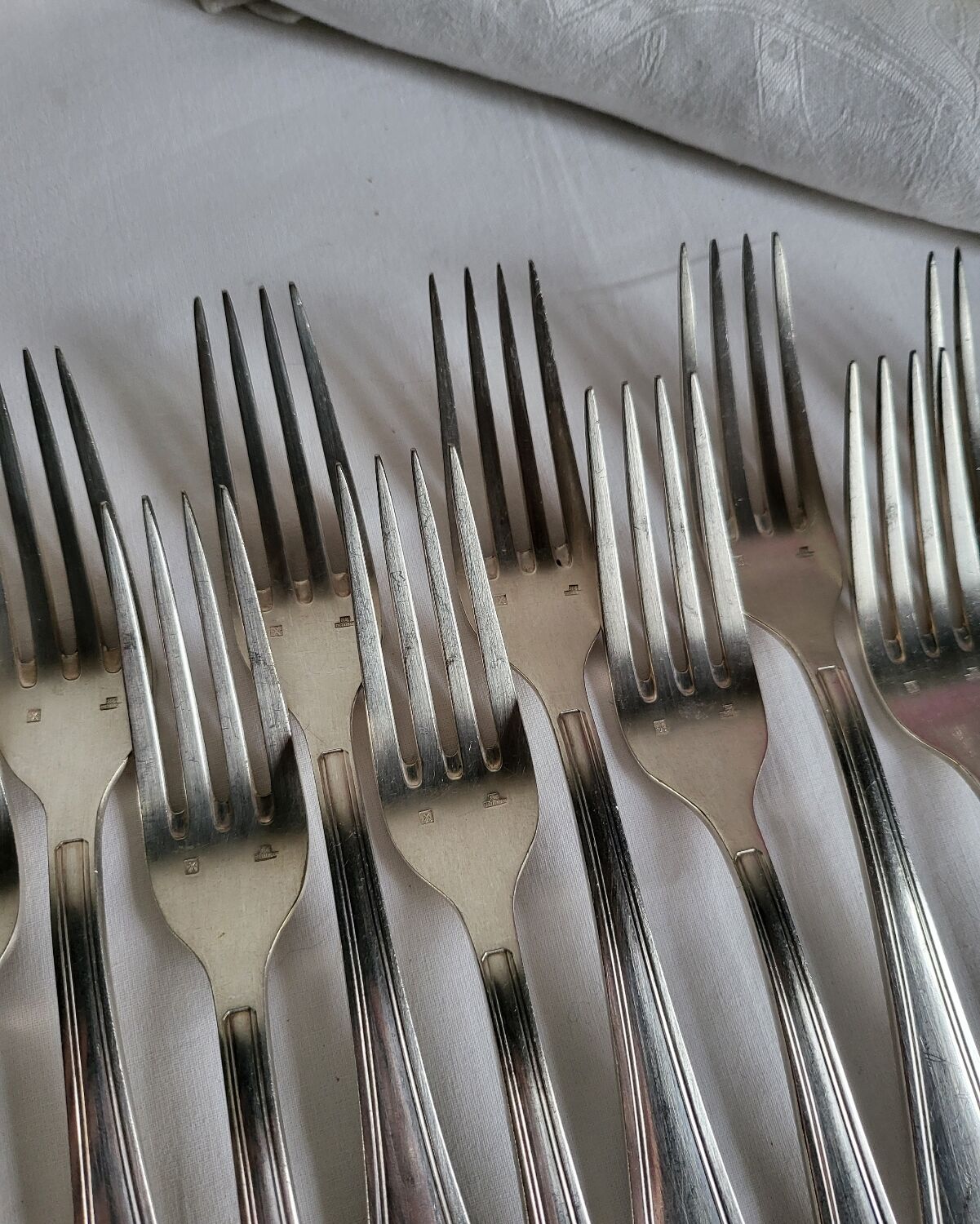 12 silver-plated table forks Manufrance