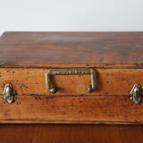 Old painter's case and palette