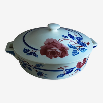 Old tureen and its lid K&G Luneville model chantal
