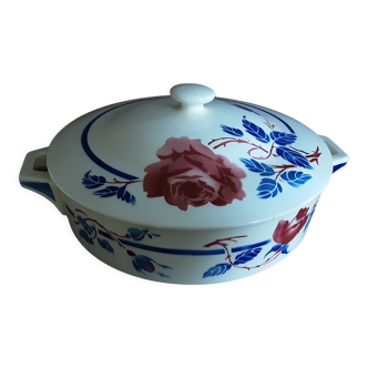 Old tureen and its lid K&G Luneville model chantal