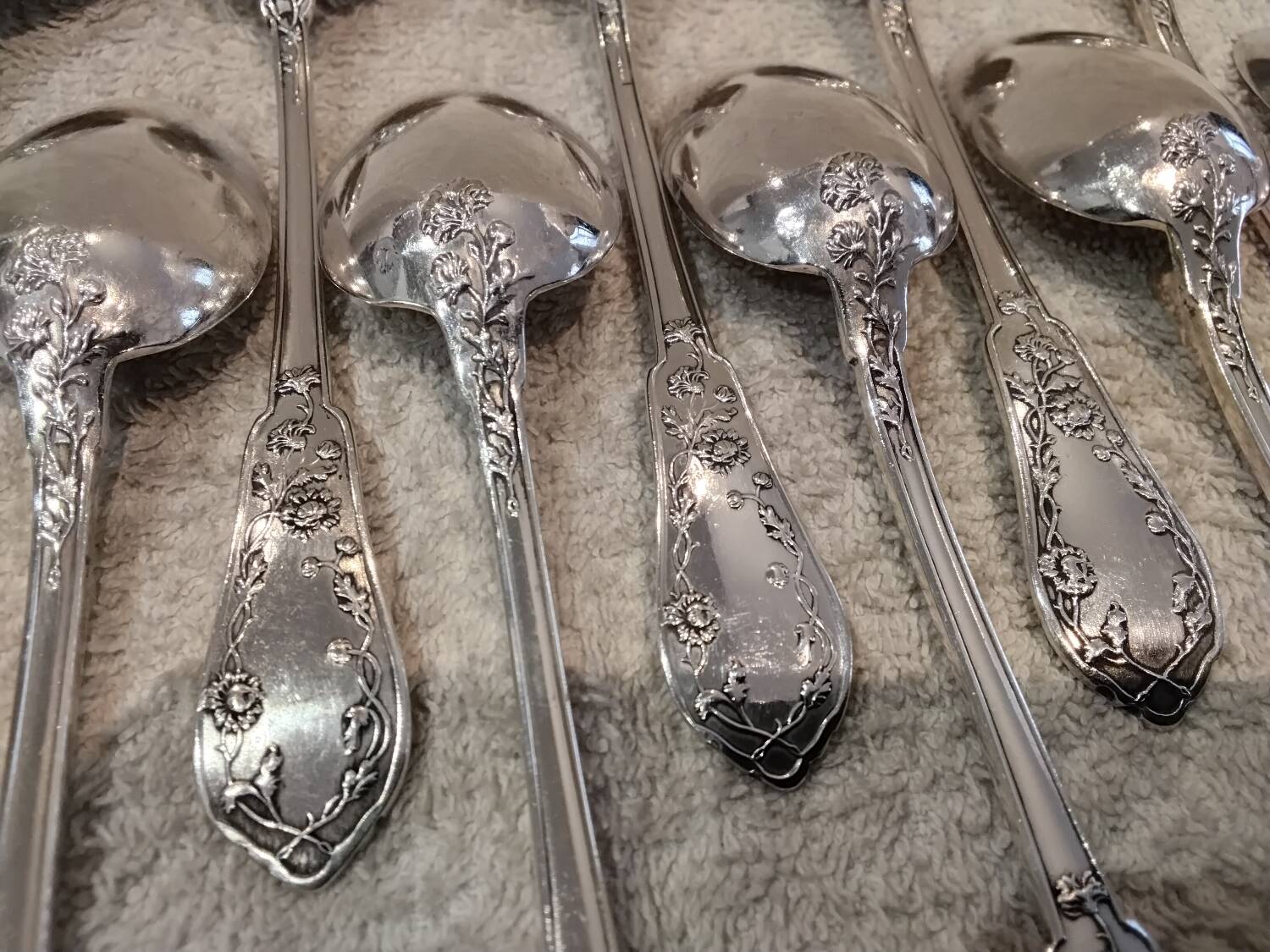 10 cuilleres a cafe metal argente orfevre PG styleart nouveau fleurs