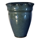 Stoneware cache pot