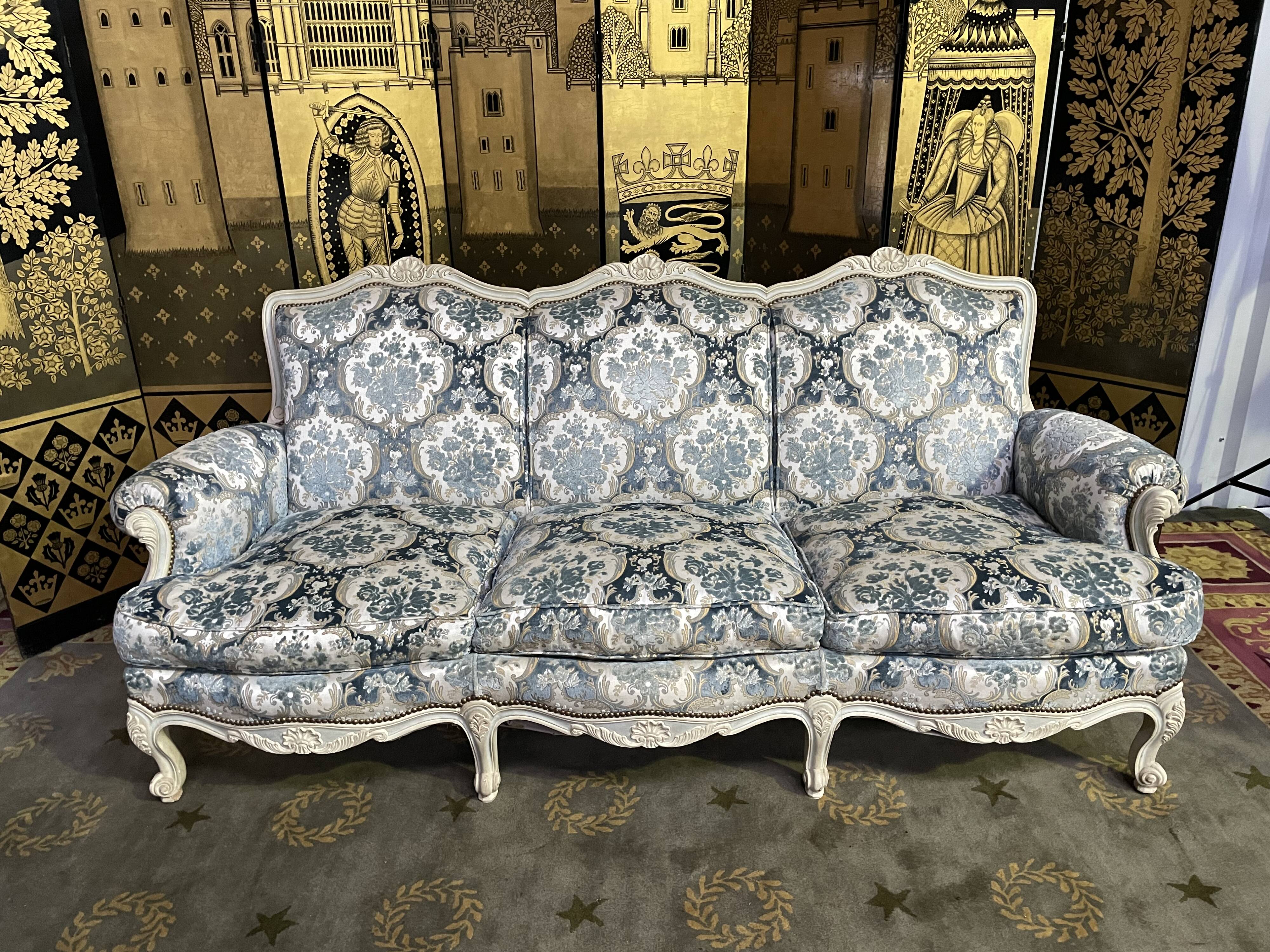 Salon canapé et paire de bergères Louis XV