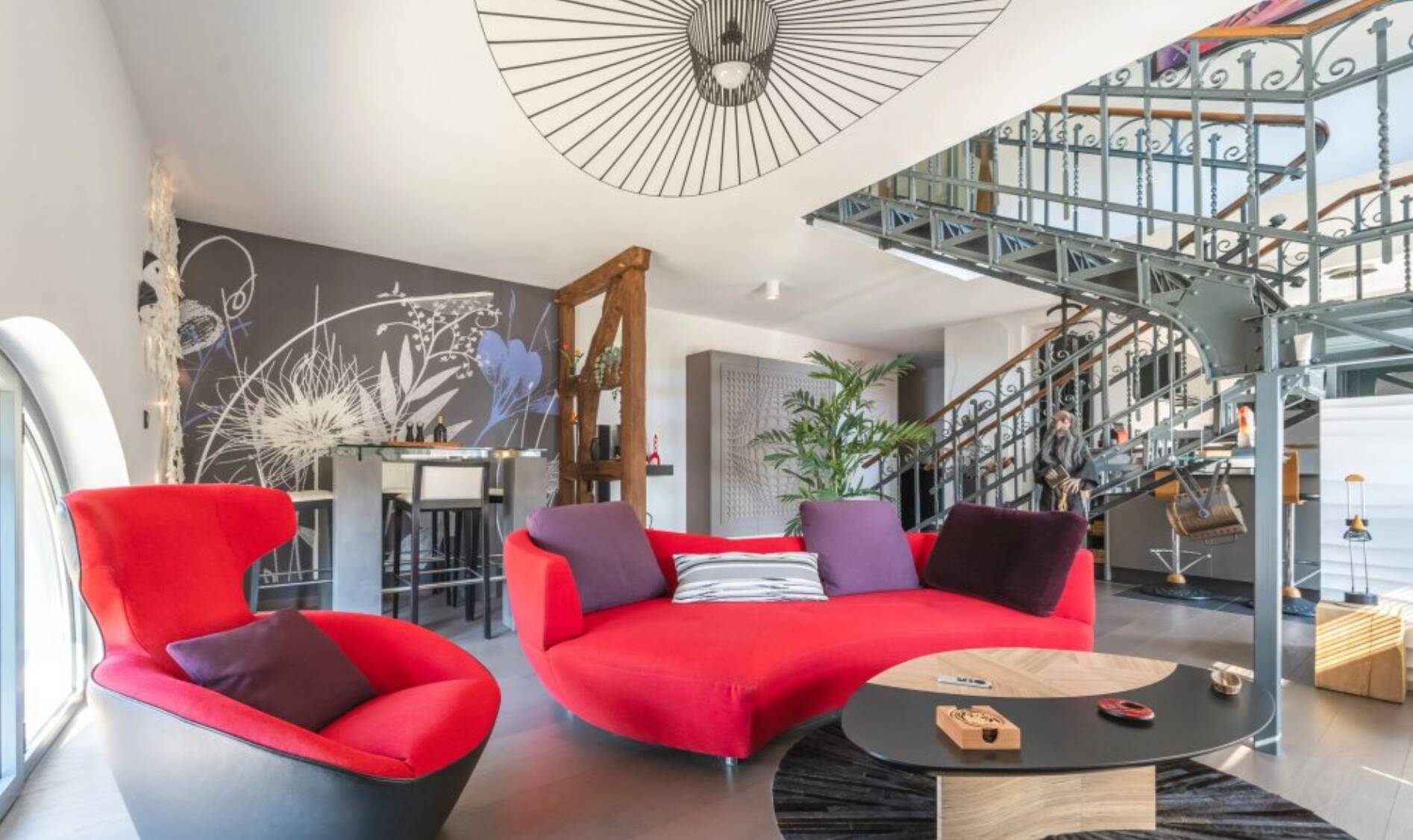 Table haute, mange-debout Ténéré de Roche Bobois
