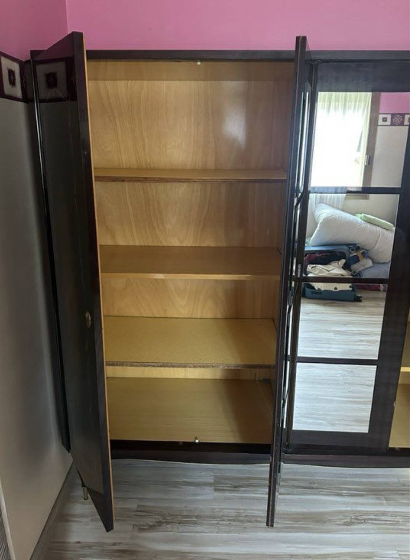 Art Deco style walnut veneer wardrobe – 4 doors and mirror