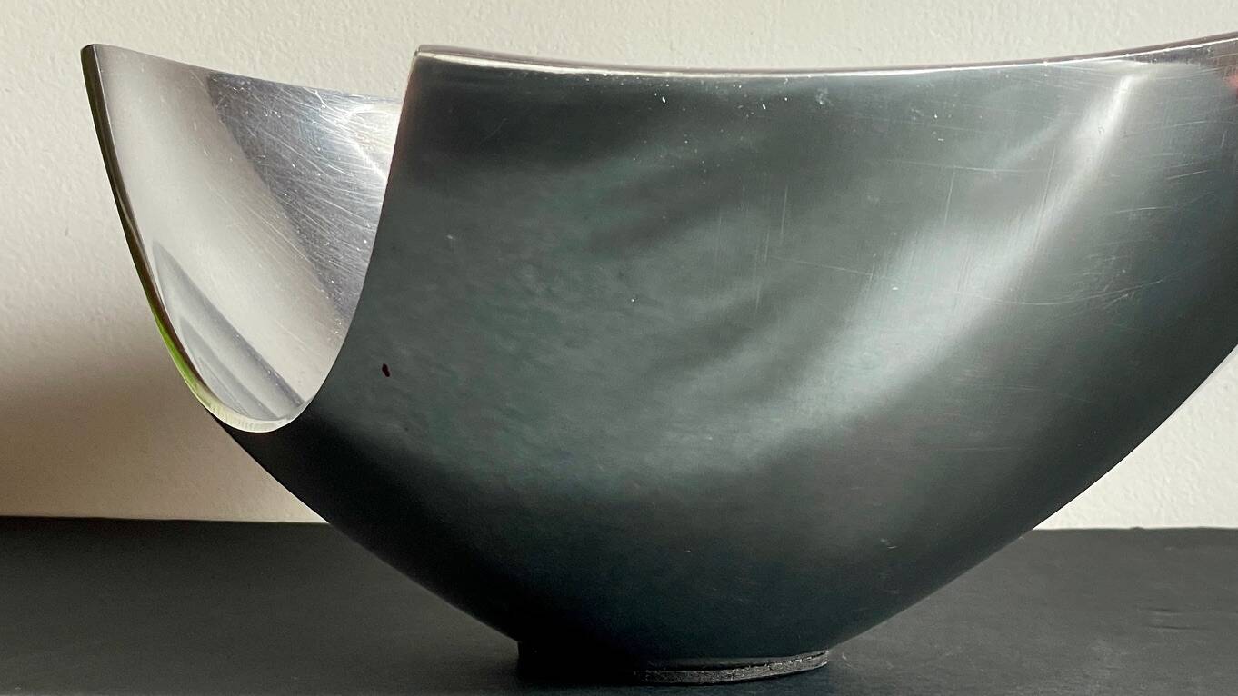Vintage polished metal fruit bowl