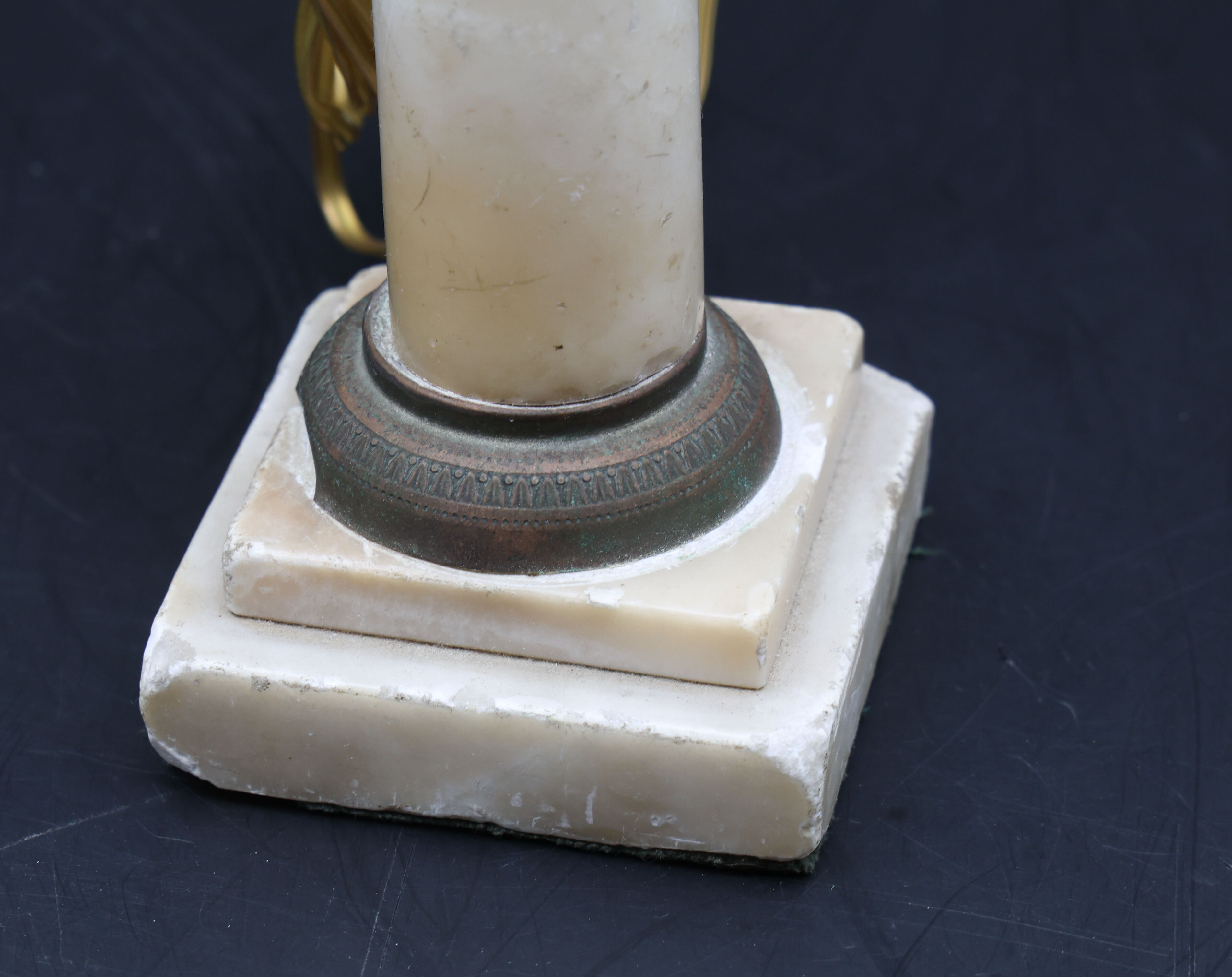 Vintage Art Decò Alabaster Table Lamp