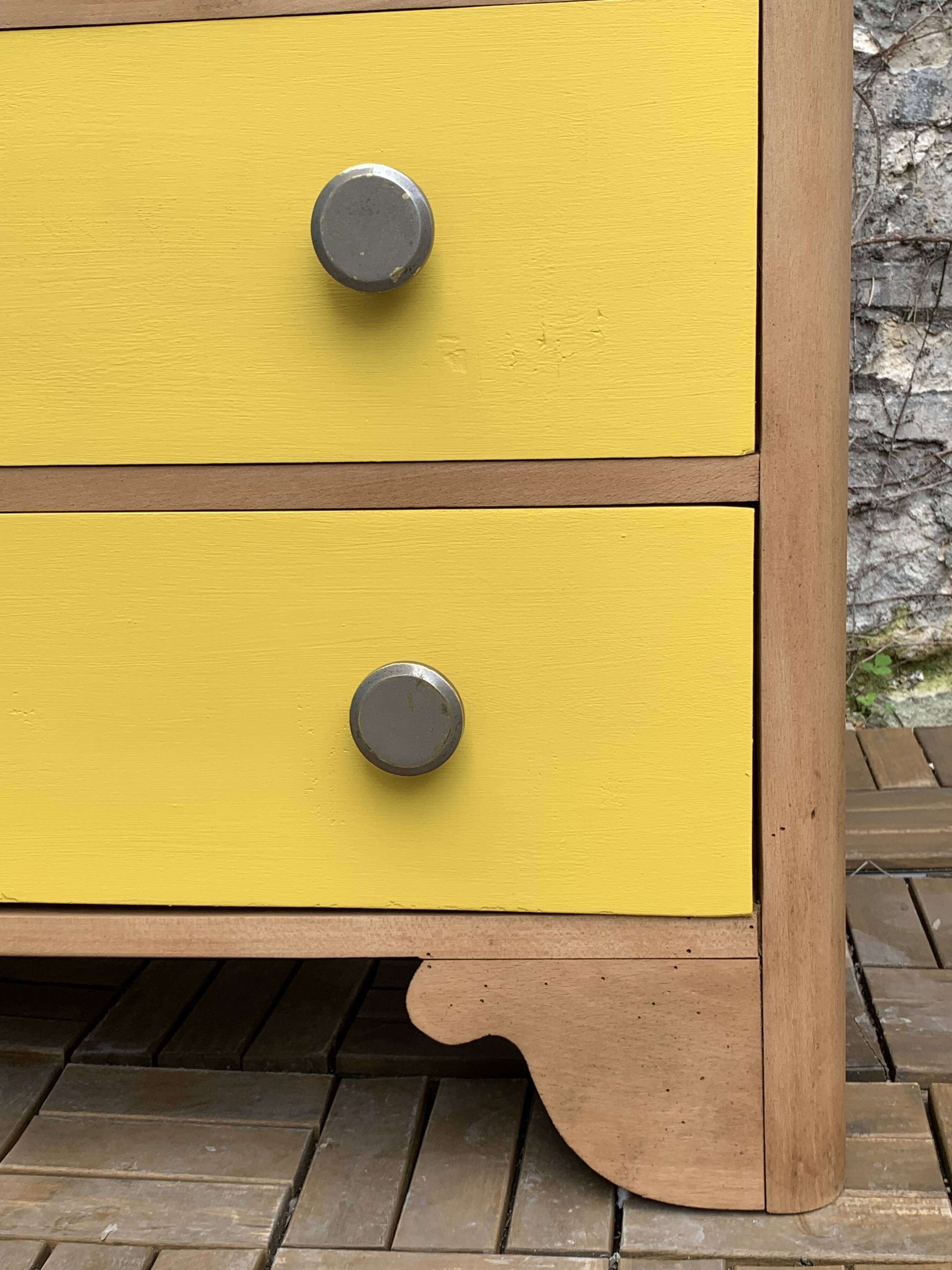 Commode art déco jaune poudré et bois brut