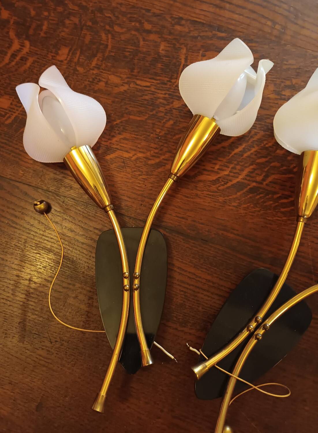 Deux paires appliques Tulipes années 60