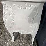 Louis Quinze style chest of drawers, lacquered in gray