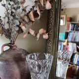 Transparent chiseled glass vase