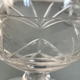 8 cups champagne service