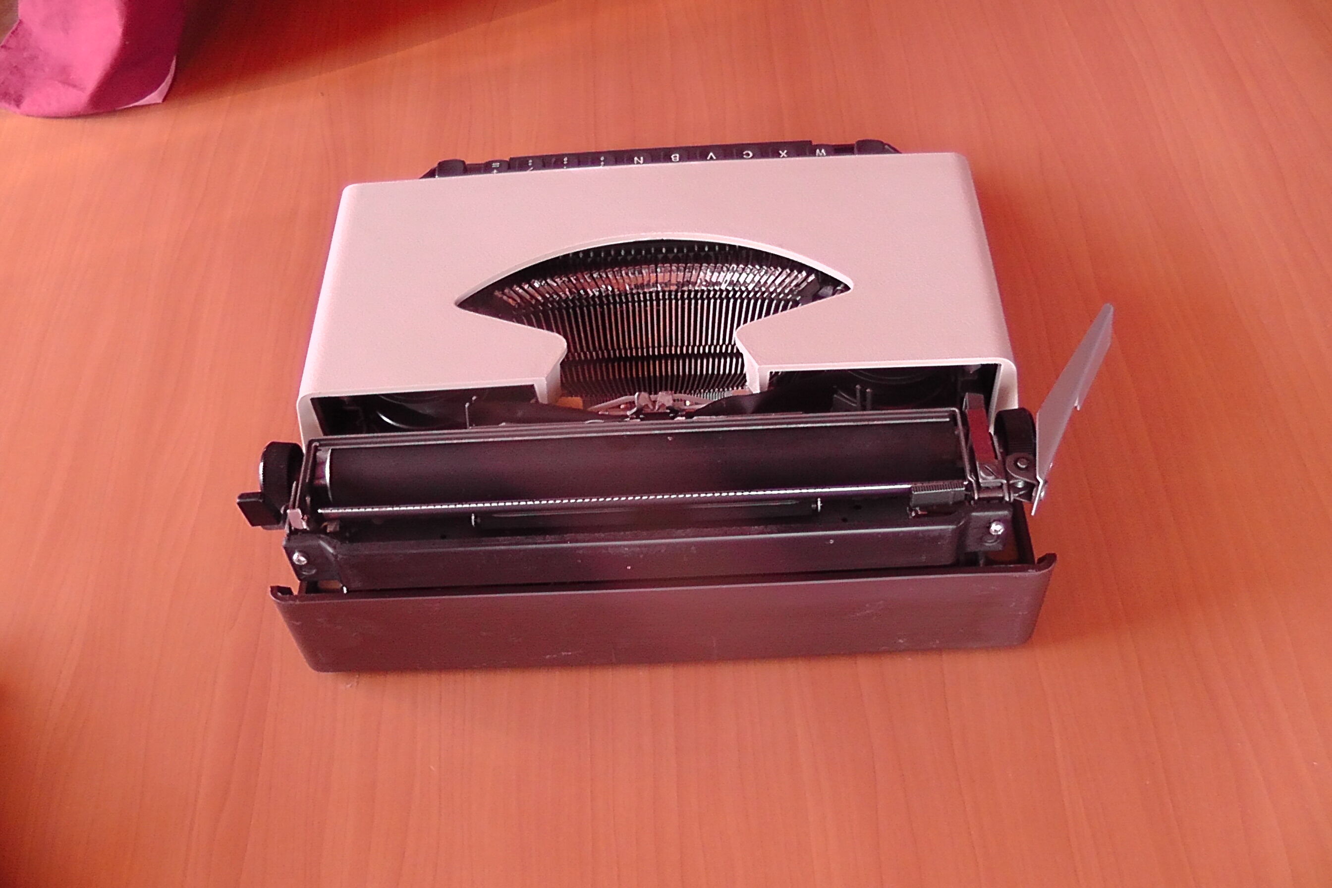 Primavera 2000 typewriter