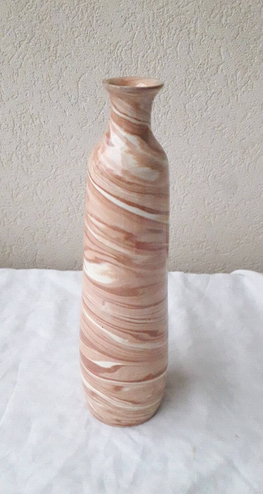 Vase in mixed earths
