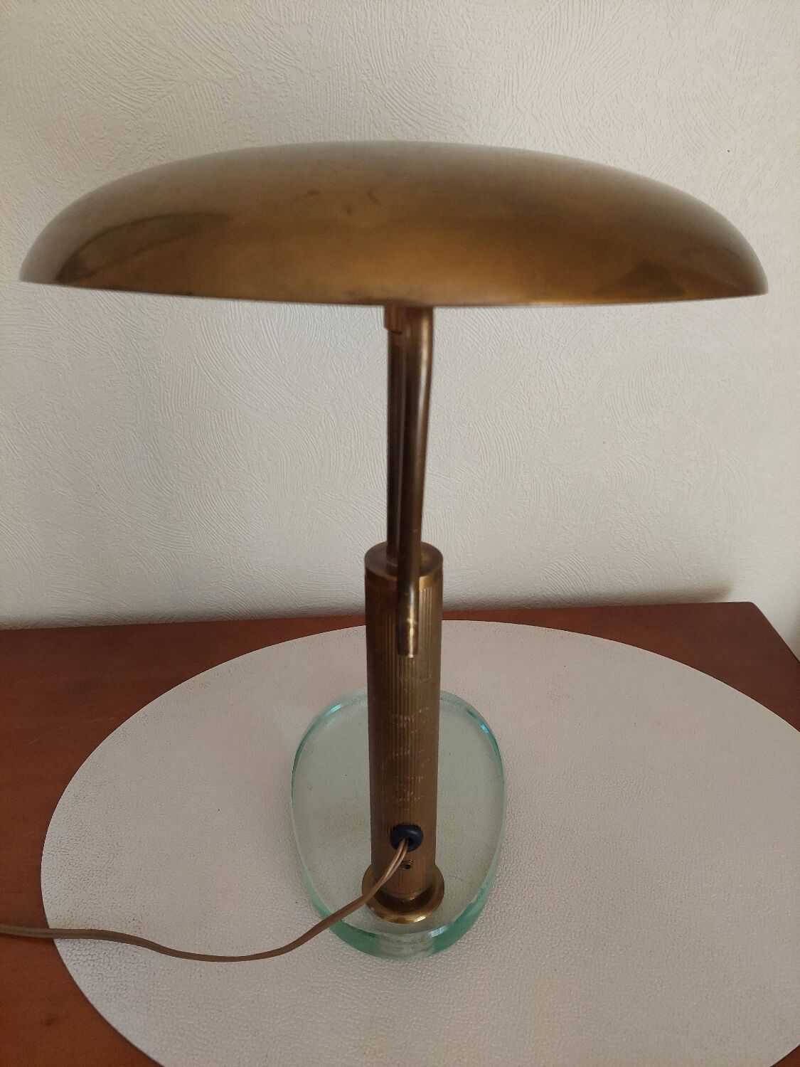 Italian Desk lamp  1950 brass and glass