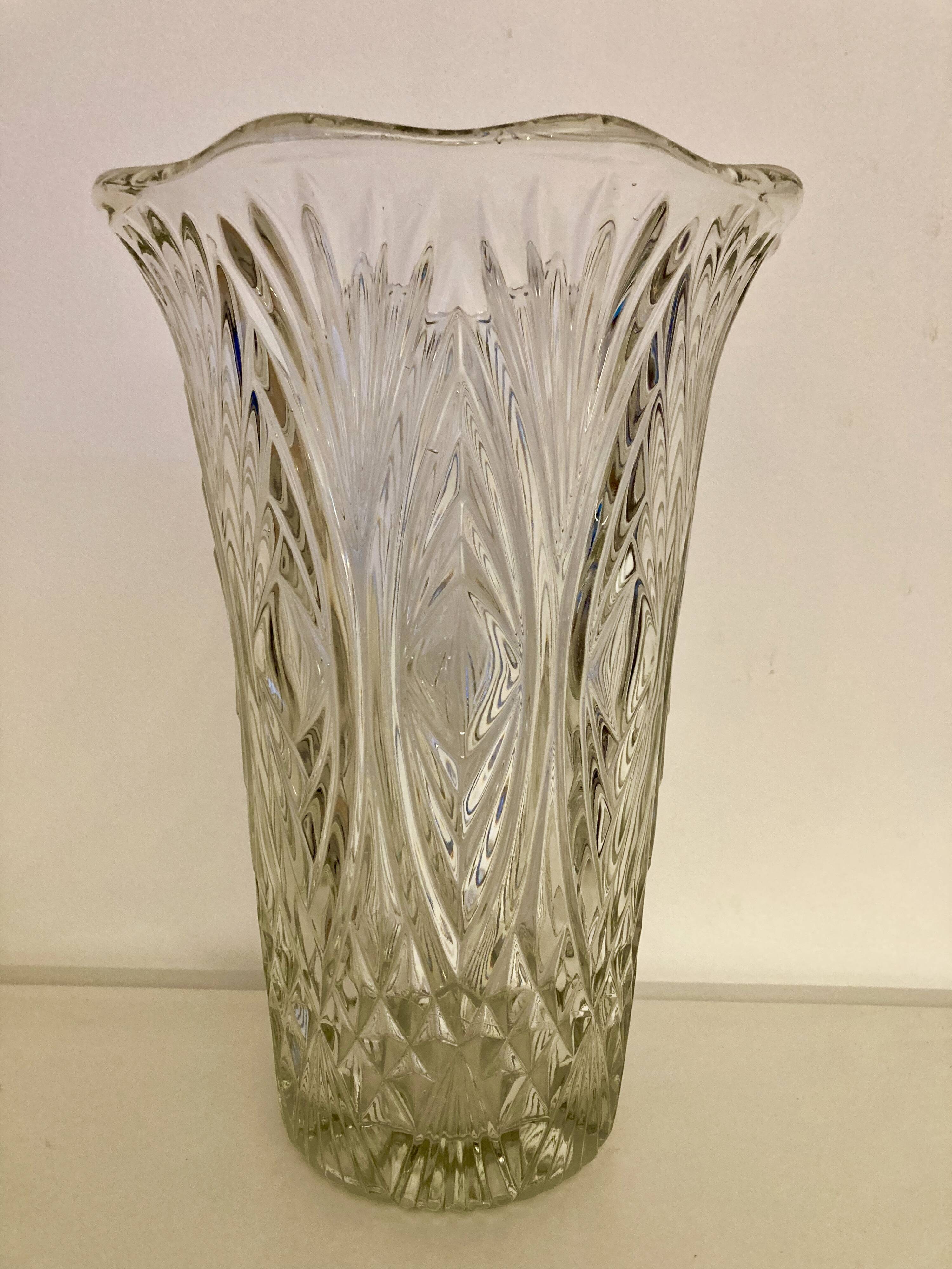 Molded glass vase