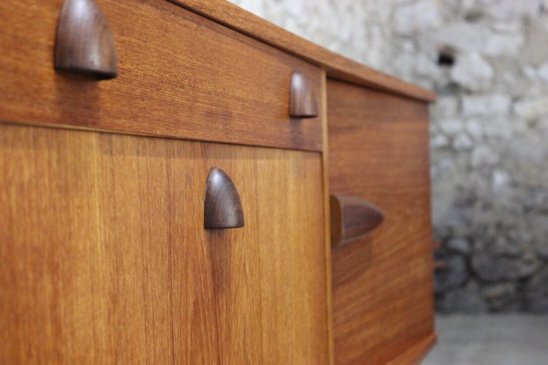 Vintage teak Scandinavian-style sideboard by Jentique