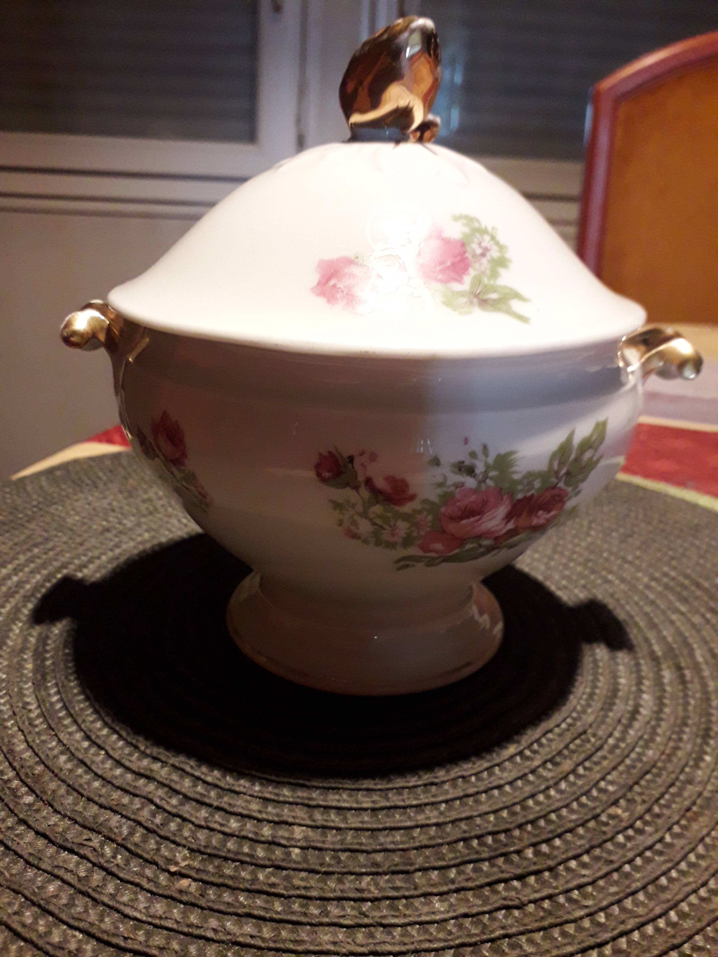 Antique porcelain sweet box from Limoges - William Guérin