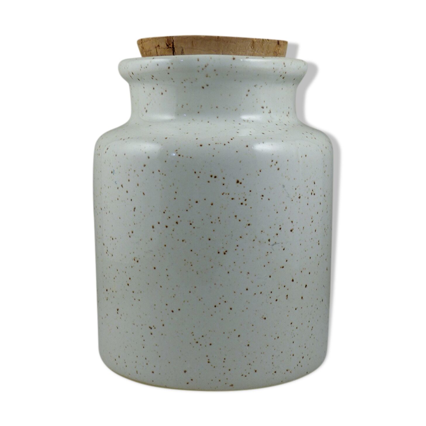 Speckled sandstone pot