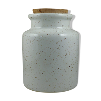 Speckled sandstone pot