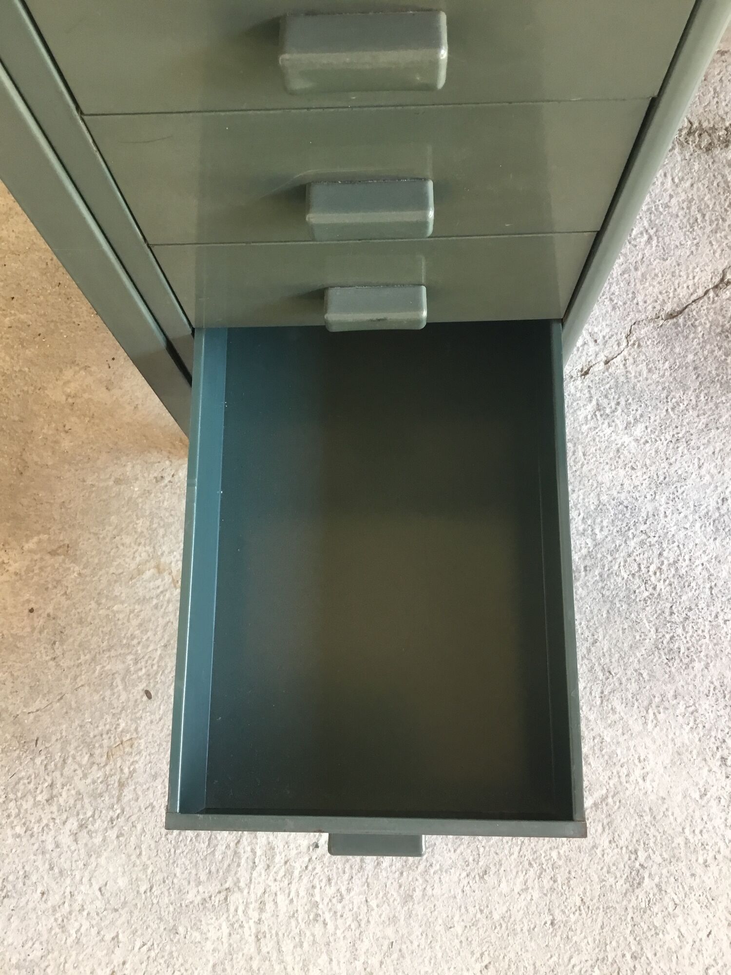 Small metal industrial desk with column of 4 drawers - industrial - 1960
