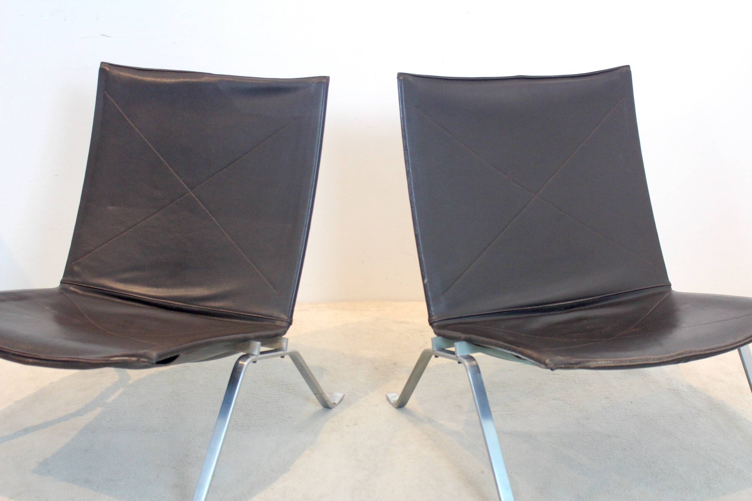 Fauteuils PK22 en cuir brun par Poul Kjærholm pour Fritz Hansen