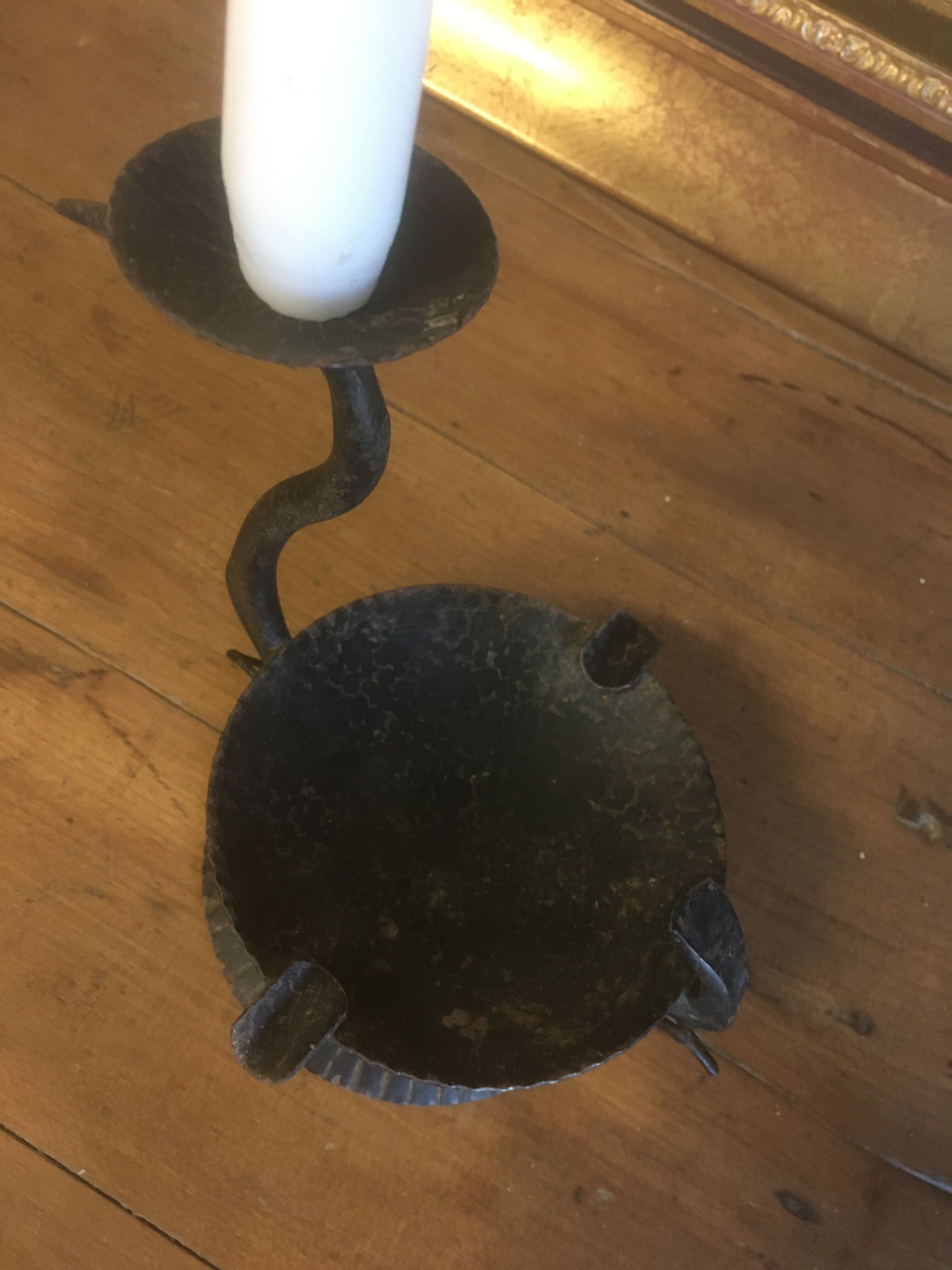 Cendrier en métal (et porte bougie)