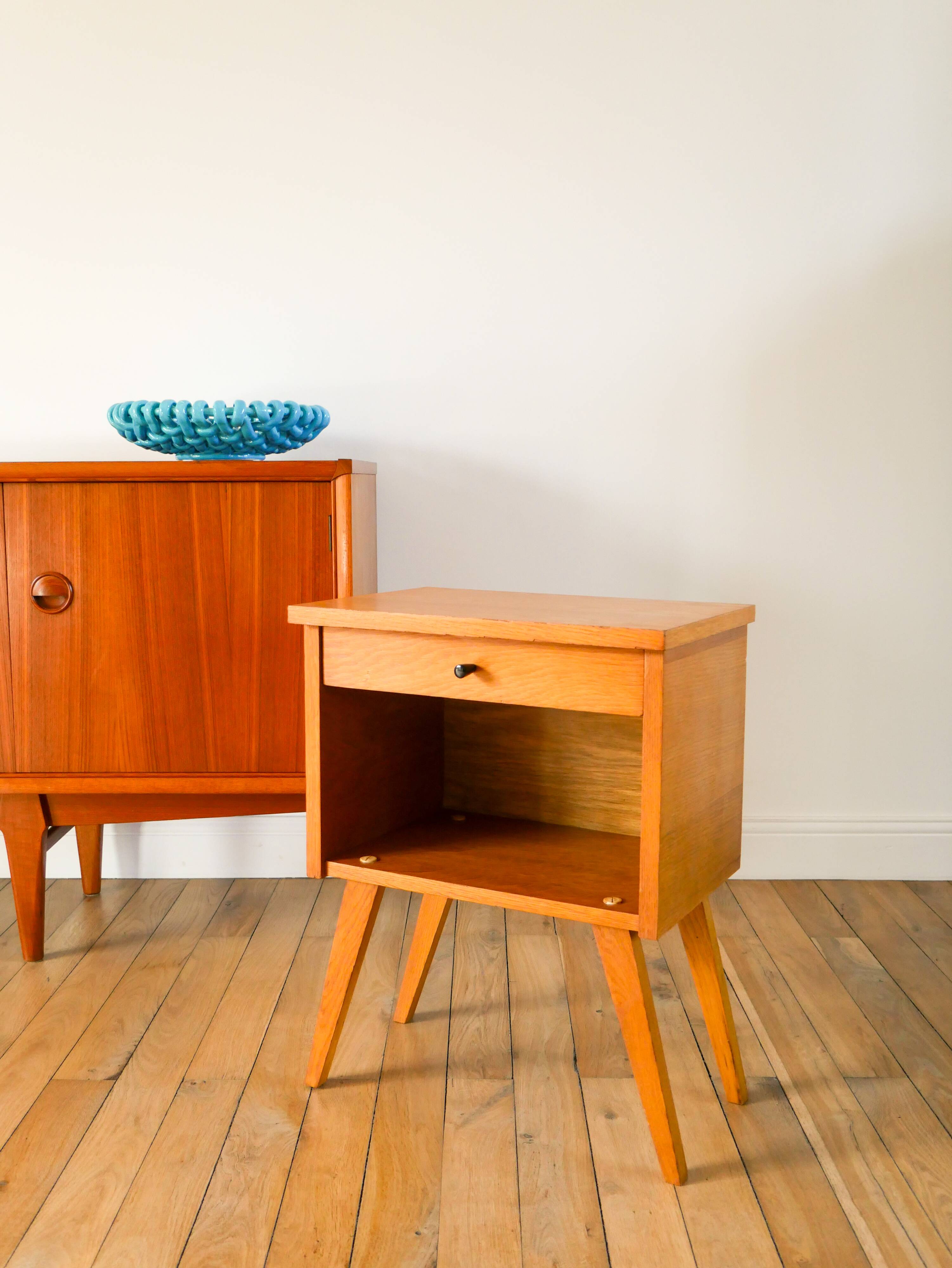 Scandinavian bedside table in teak veneer, with tapered legs and a drawer, 1960.