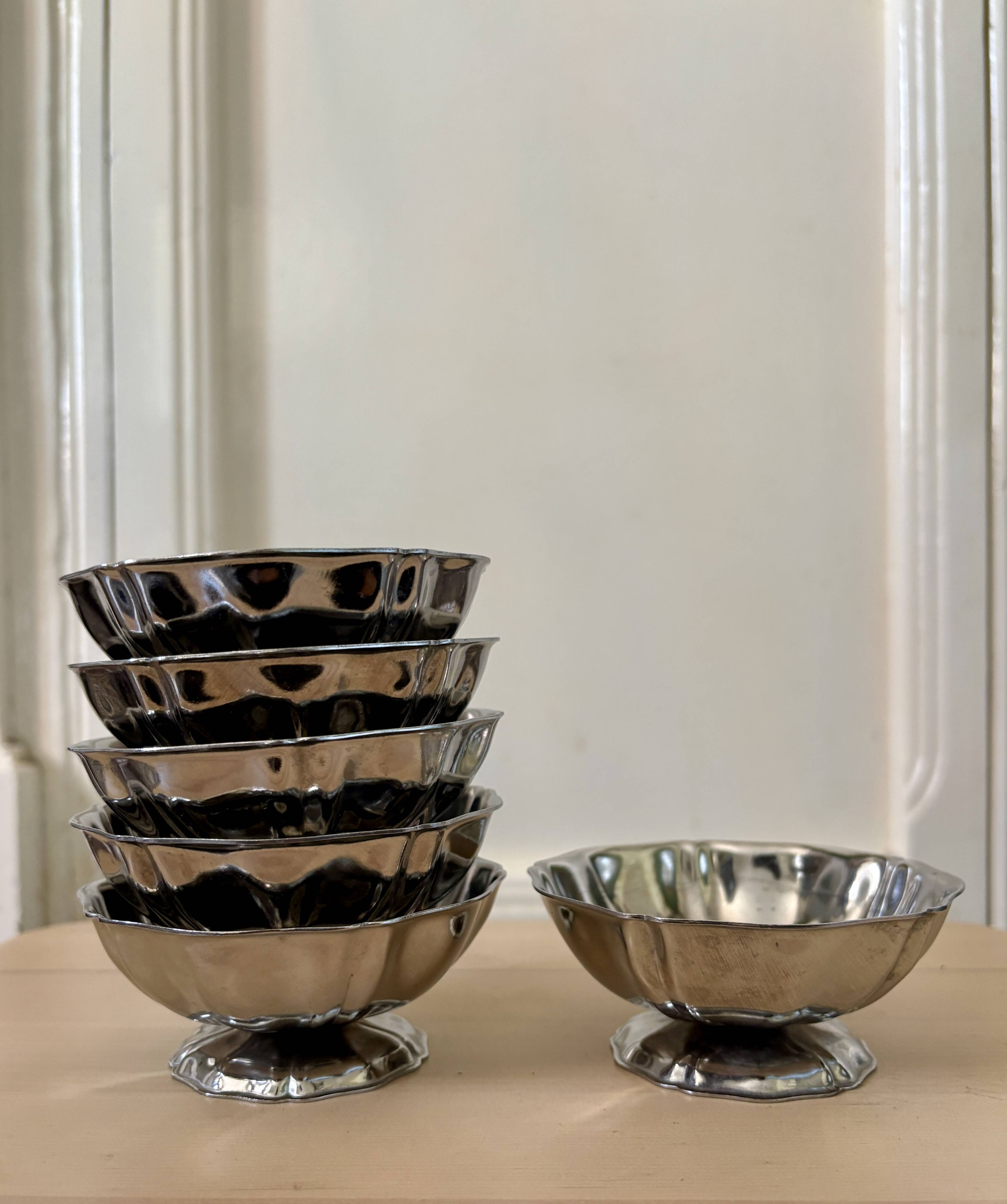 Set of 6 vintage stainless steel cups