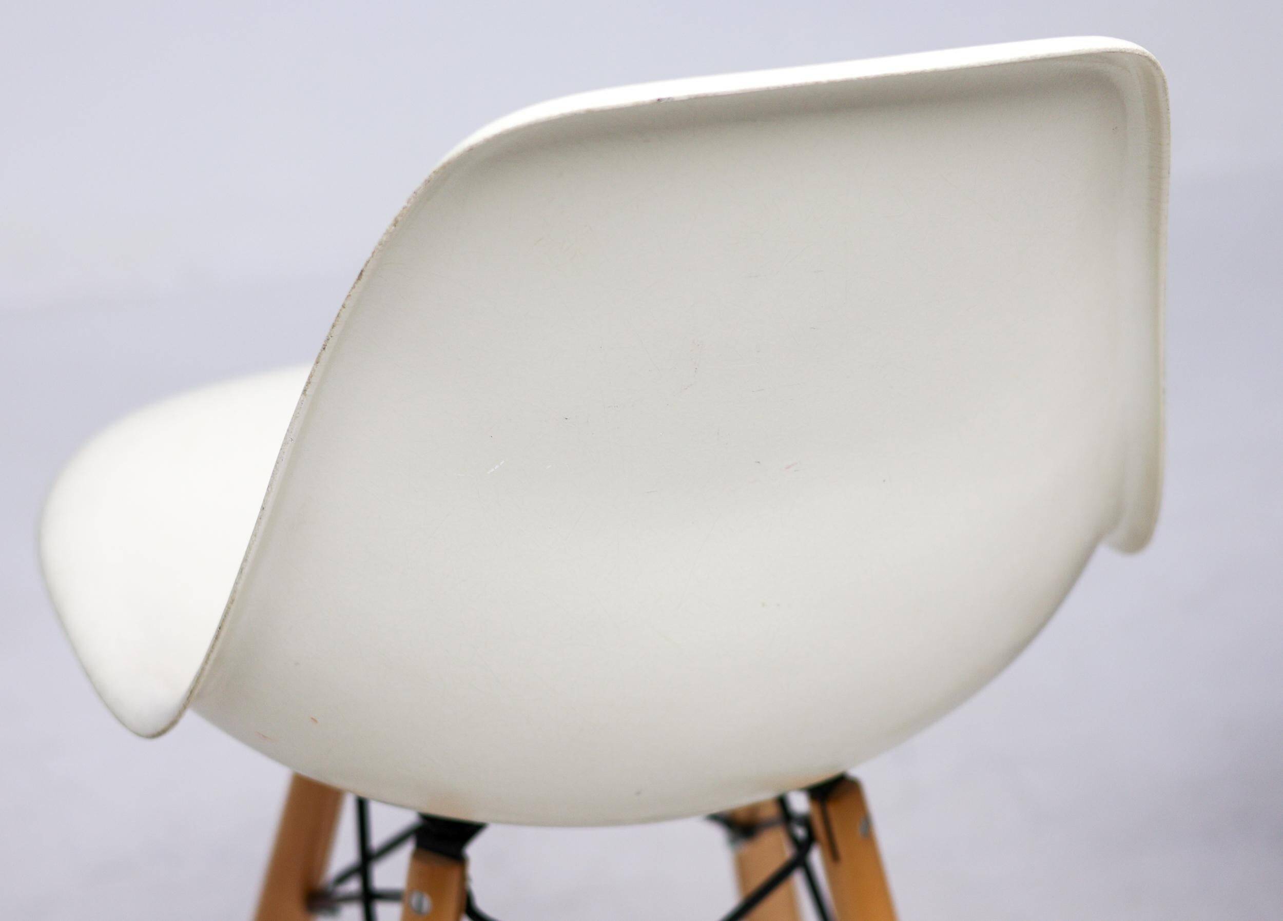 Ensemble de deux tabourets de bar Herman Miller Mid Century Modern Charles Eames "PSW".
