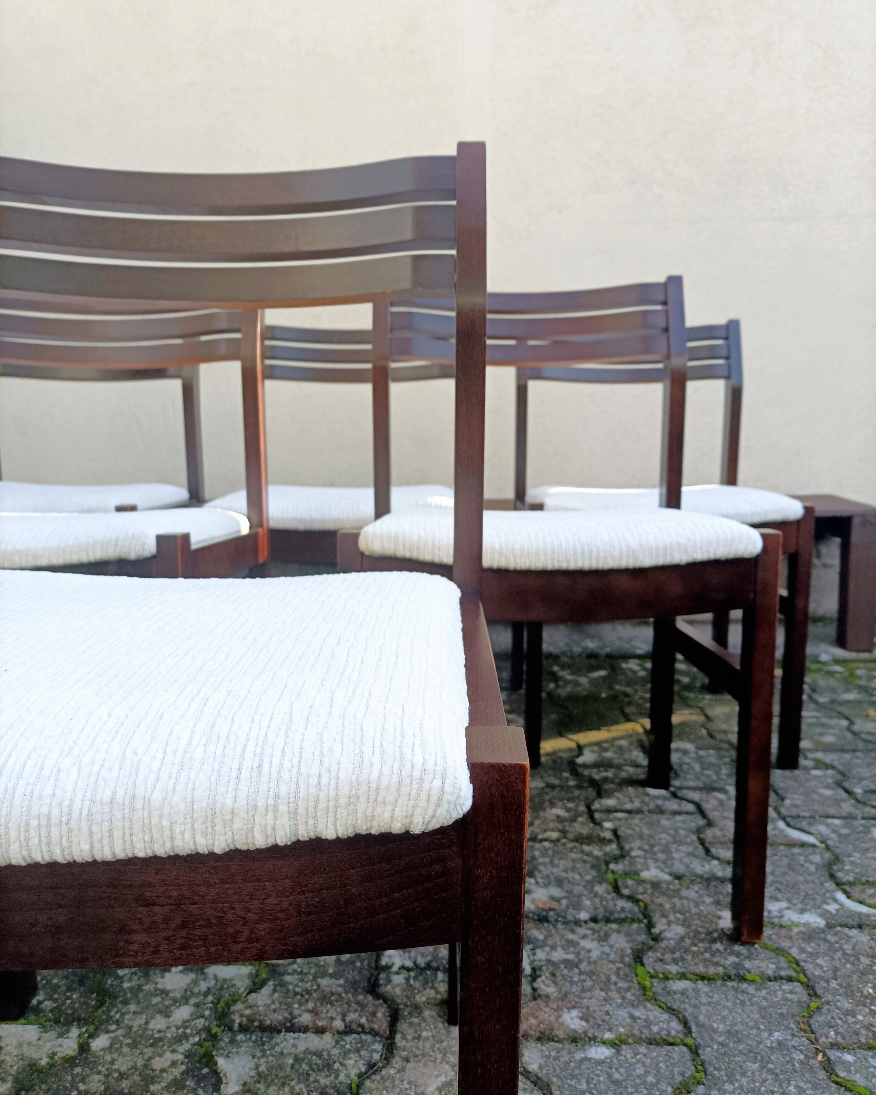 Set of 6 dining chairs