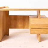 Bureau postmoderne, table à écrire par Bohumil Landsman, placage de chêne, années 1970
