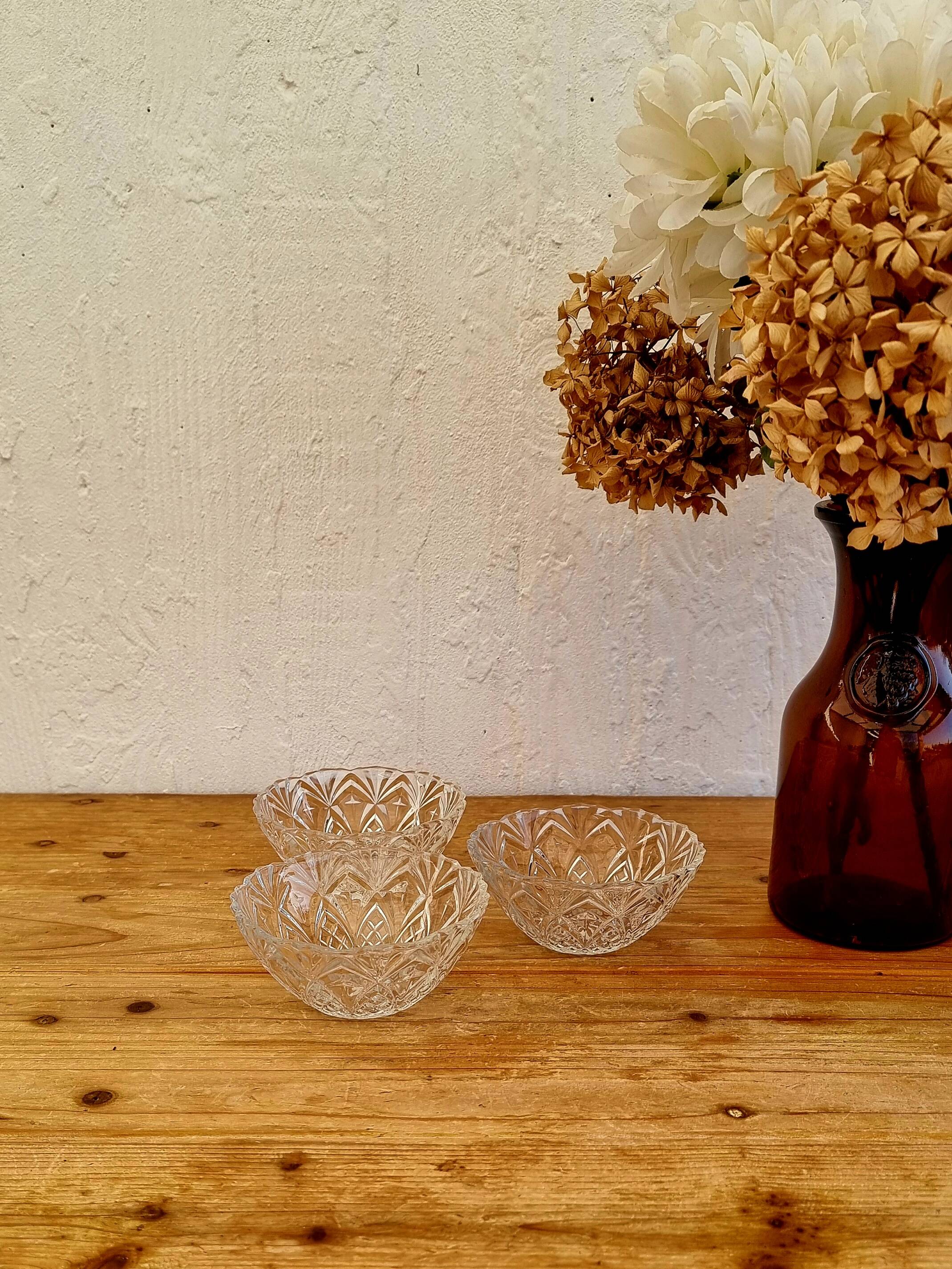 Set of 3 vintage glass bowls