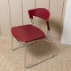 Chaise de salle à manger vintage des années 1980 par Paolo Favaretto pour Assisa, empilable, design Italie 1986 - chrome et plastique rouge - classique du design