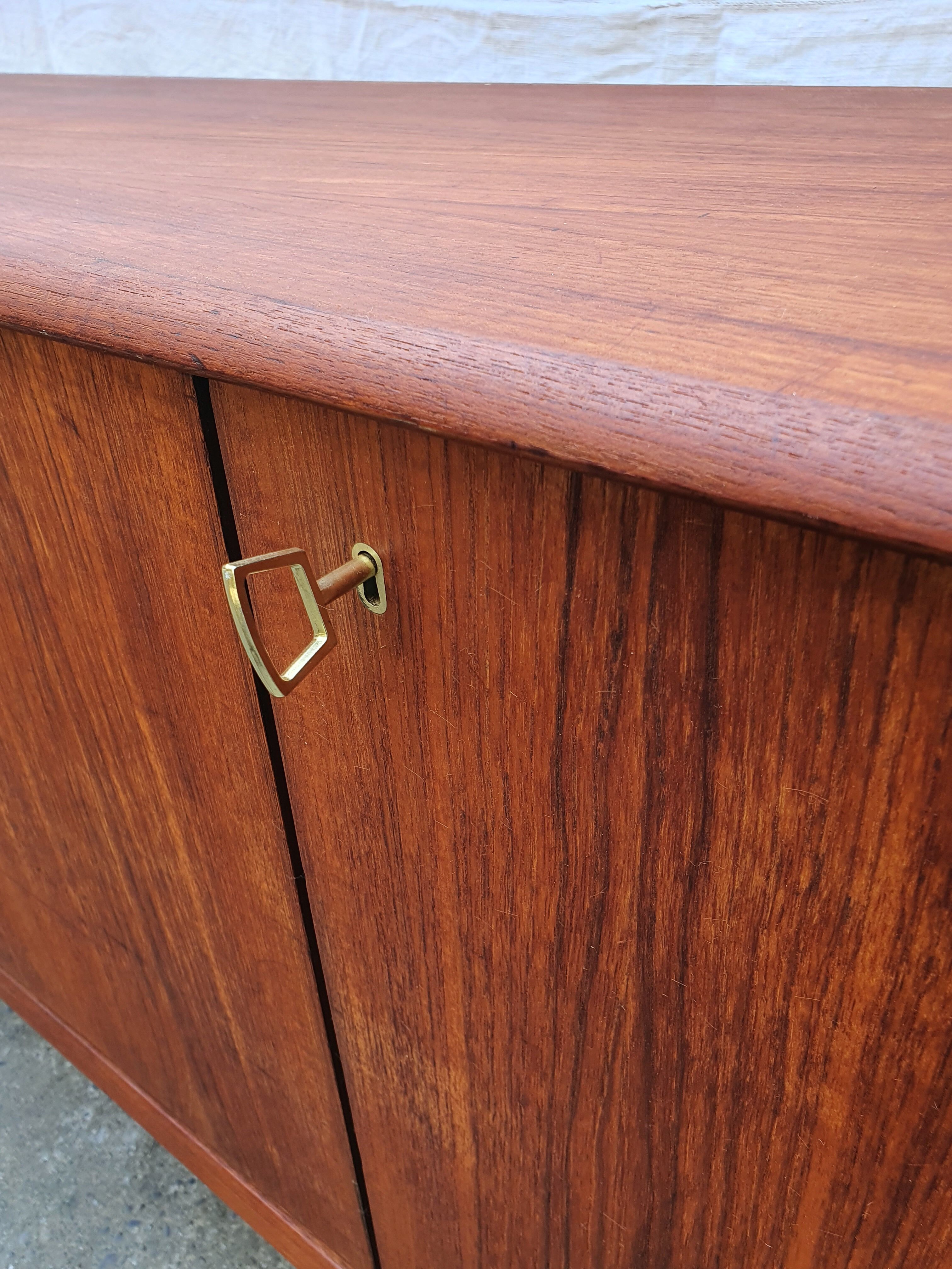 Enfilade Scandinavian style 220 cm teak